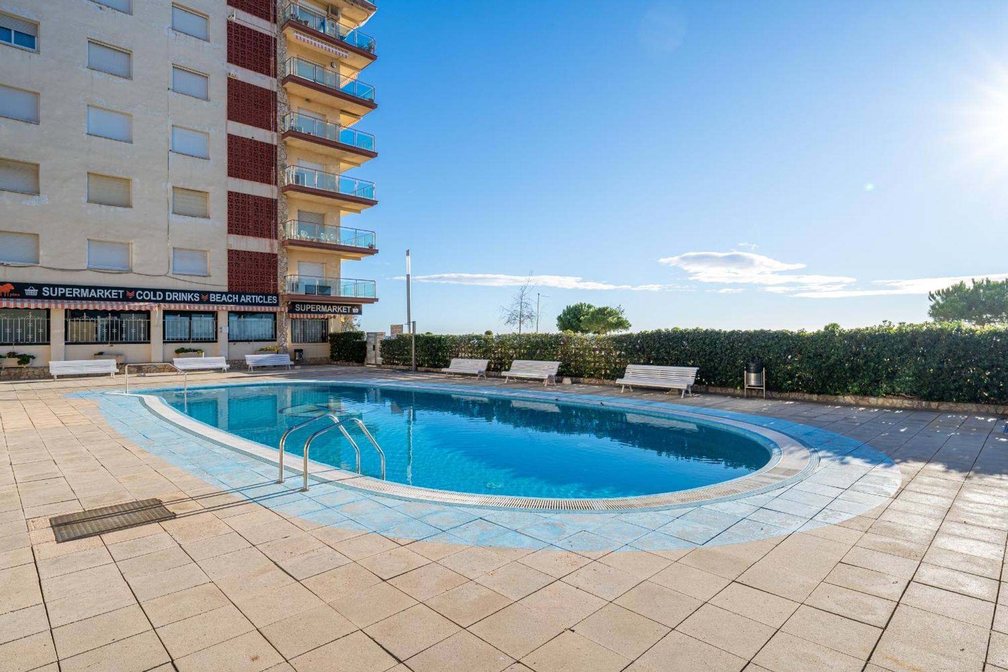 Hauzify I Apartament Llevant Санта Сузана Екстериор снимка