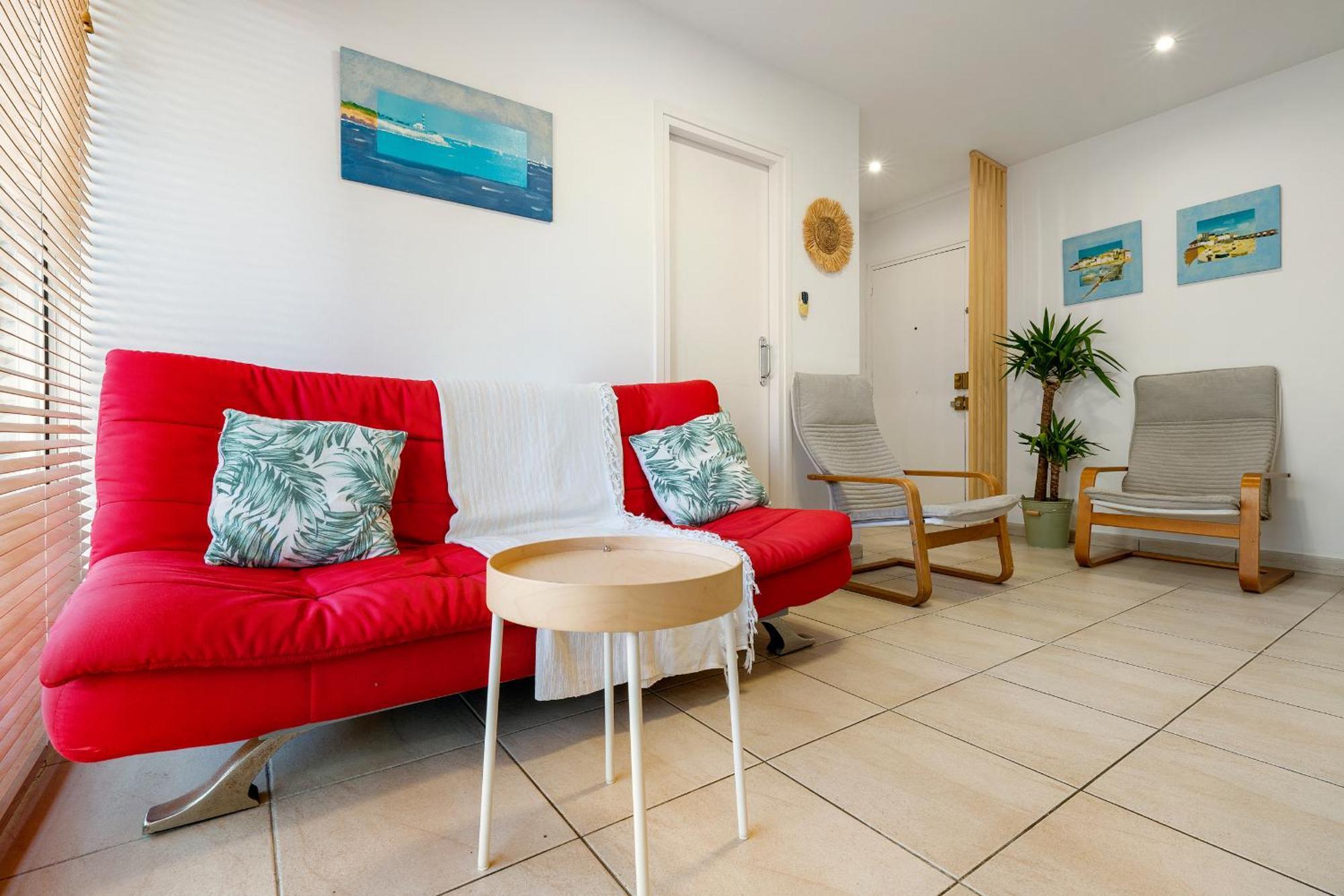 Hauzify I Apartament Llevant Санта Сузана Екстериор снимка